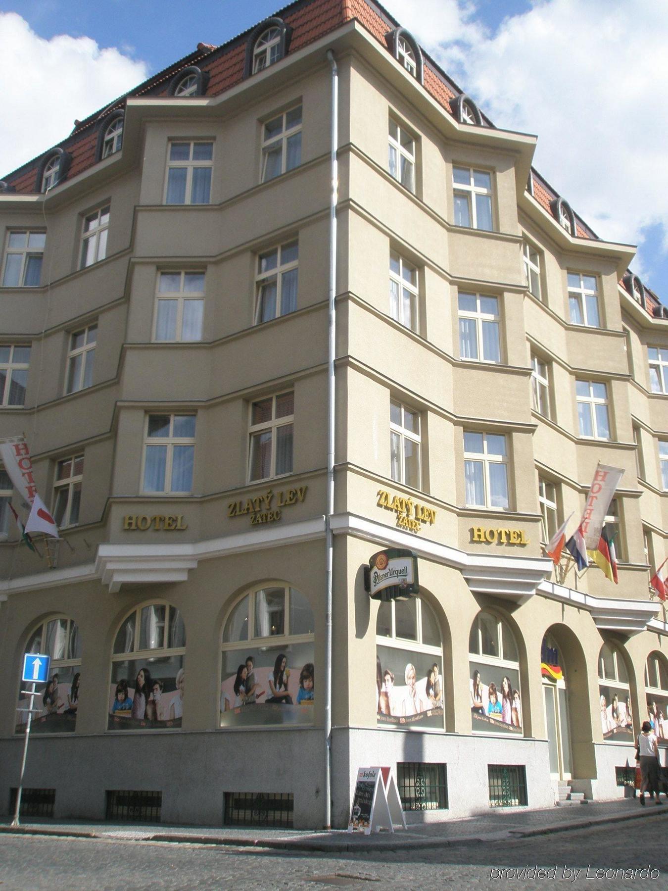 Zlaty Lev Zatec Hotel Exterior photo