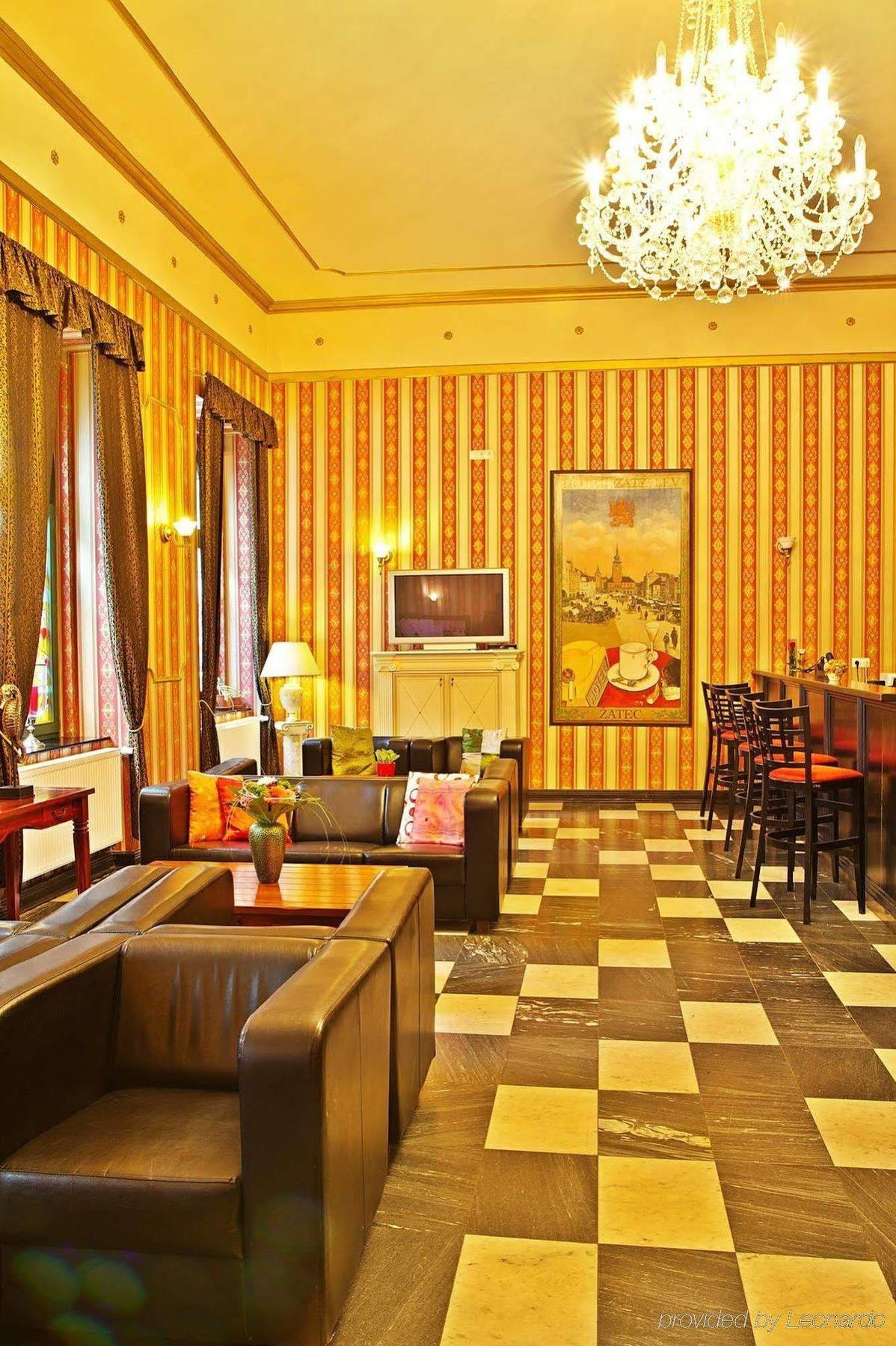 Zlaty Lev Zatec Hotel Restaurant photo